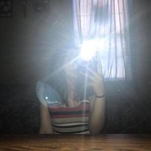 Meet your Posher, Lesly